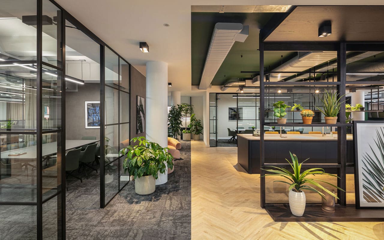 Trinity Swiss Life fit out in Manchester