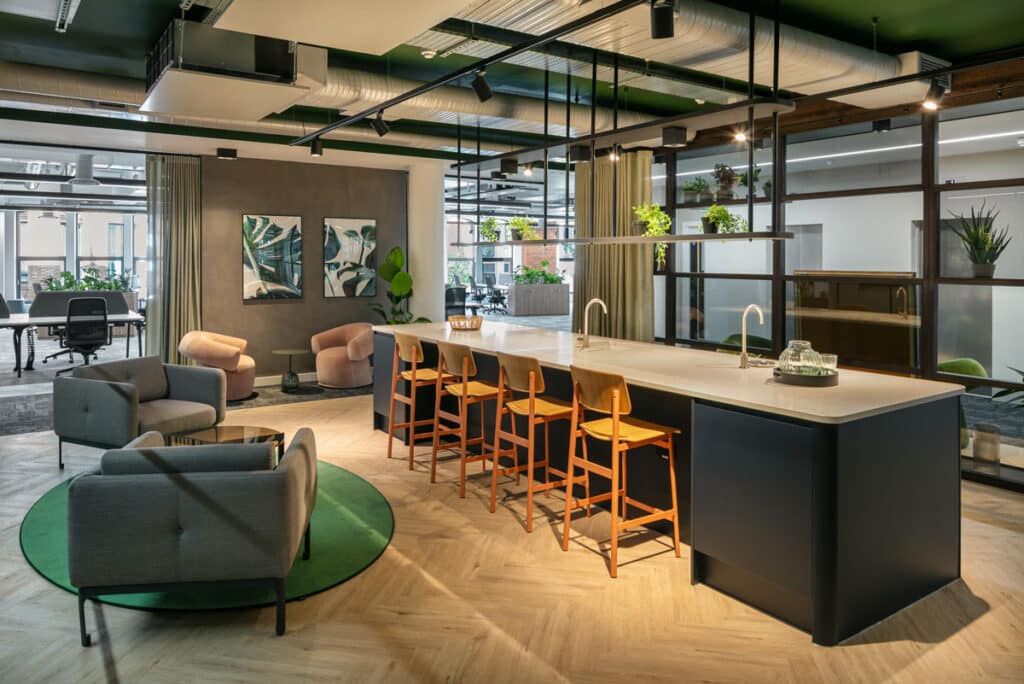 Swiss Life Trinity fit out in Manchester