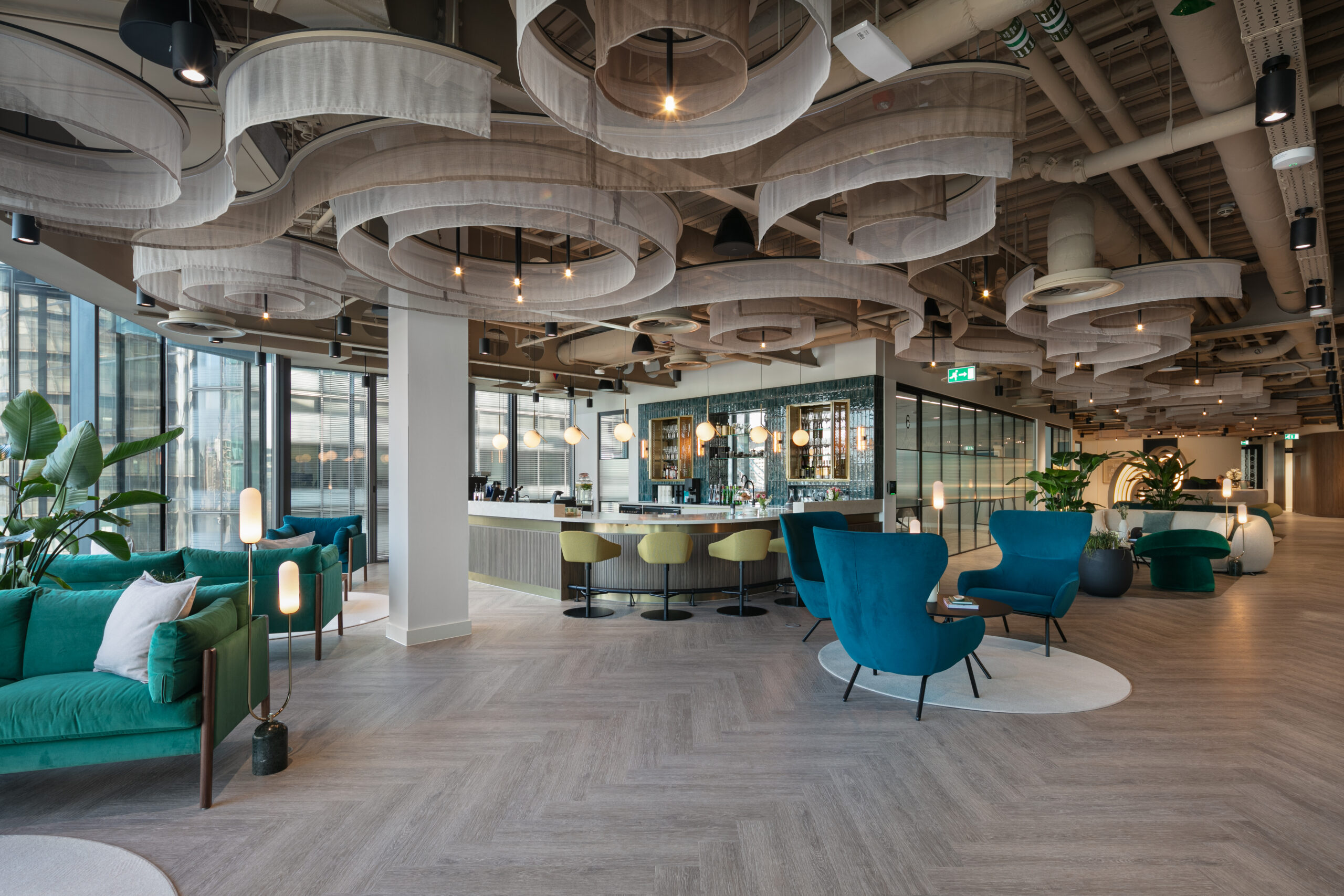 womble bond dickinson london fit-out