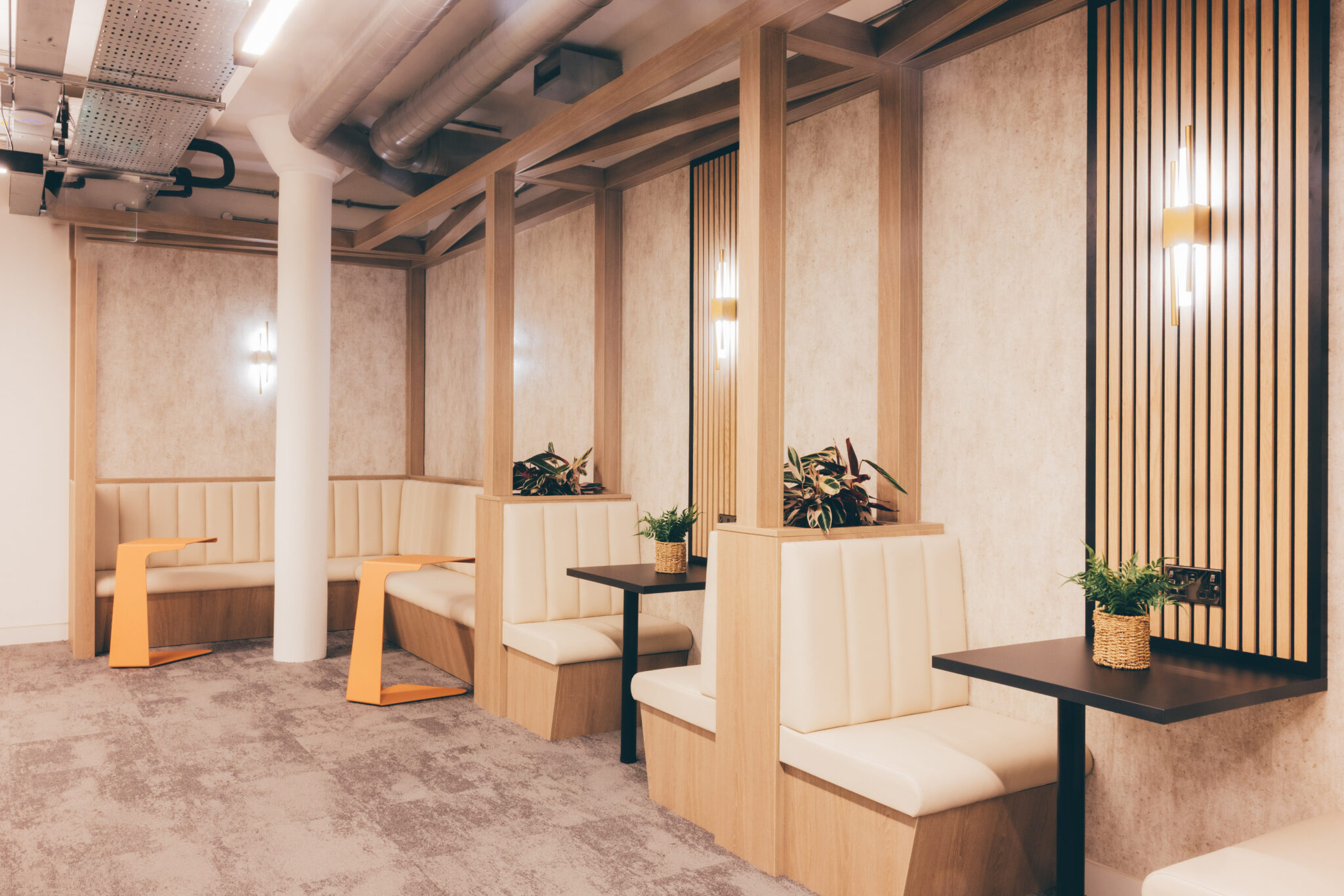 Communal interior design for workplaces