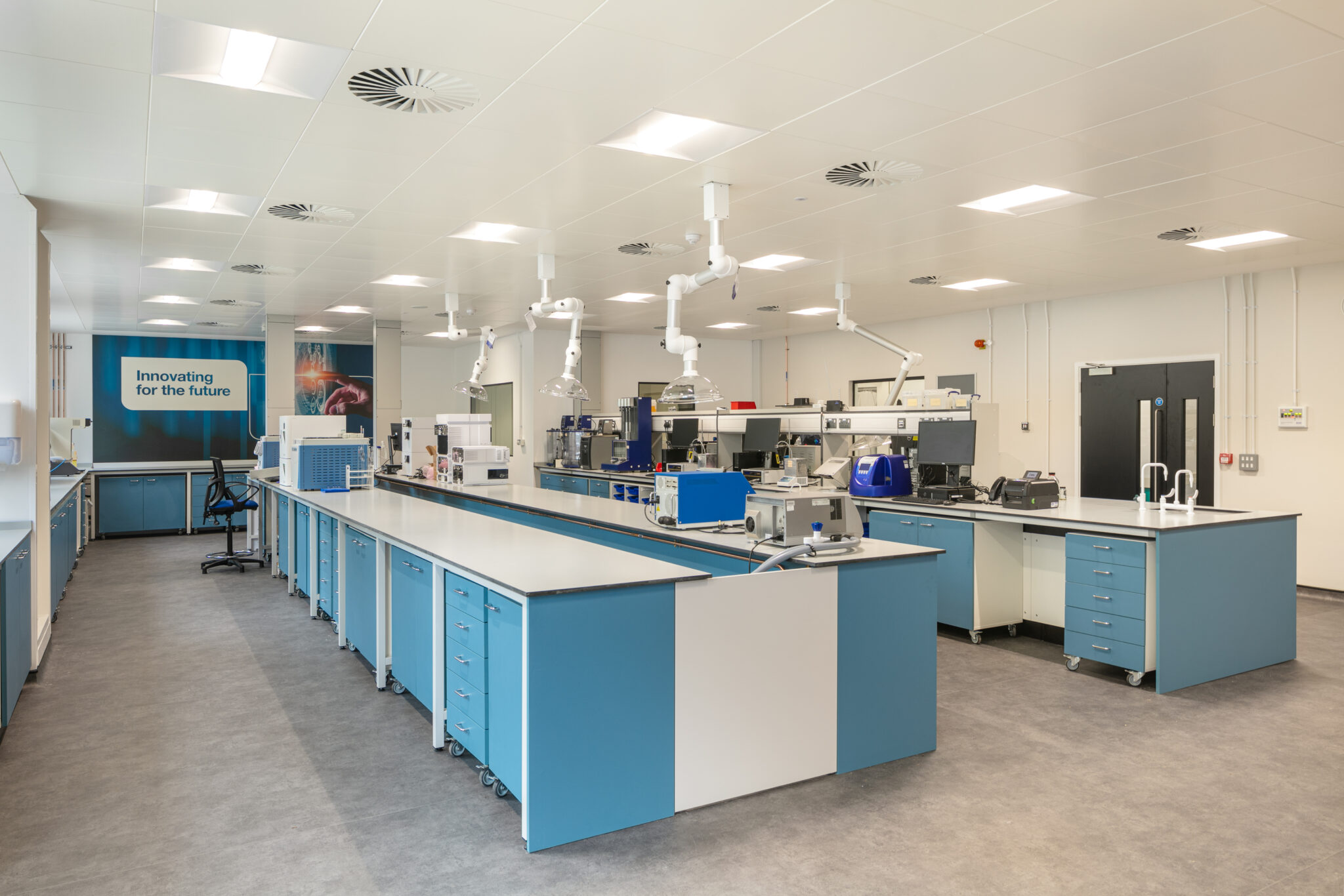 global life science laboratory fit out