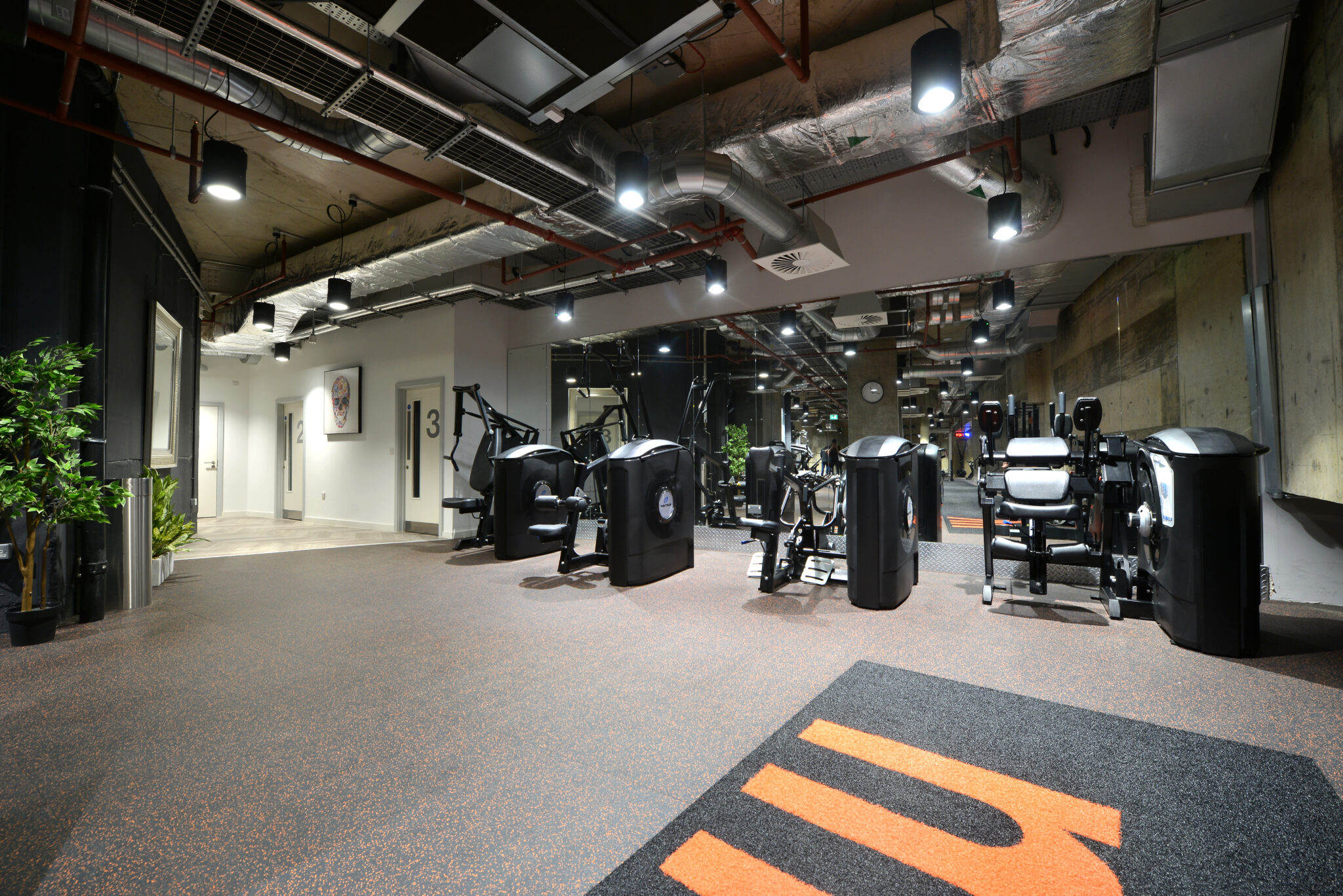 Modern gym facilities at Three Snowhill Birmingham